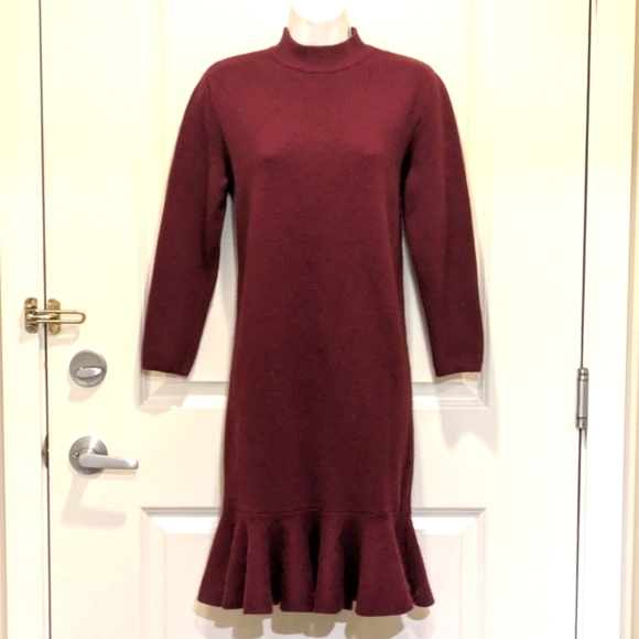 NWOT Qui Er M Viscose Blent Knit Ruffle Sweater Dress - SEE SIZE NOTES - Picture 1 of 8